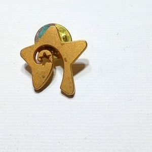 Shooting star pin